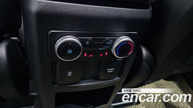 Ford Explorer 2020 — photo 19