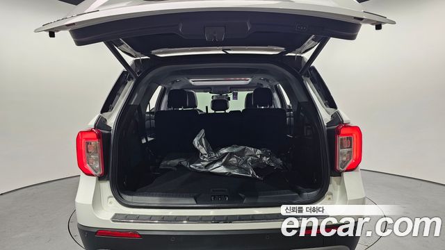Ford Explorer 2020 — photo 20