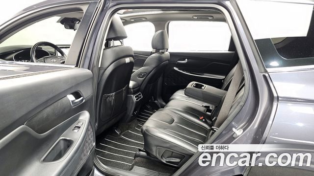 Hyundai Santafe 2021 — photo 11
