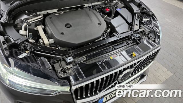 Volvo XC60 2022 — photo 6