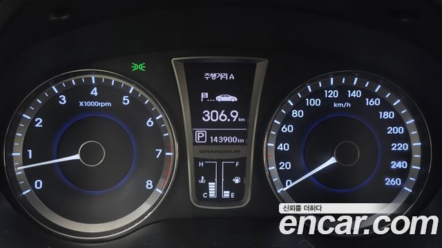 Hyundai Grandeur 2011 — photo 8