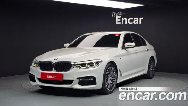 BMW 5-Series 2018 — photo 1