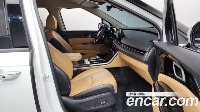 Kia Canival 2022 — photo 11