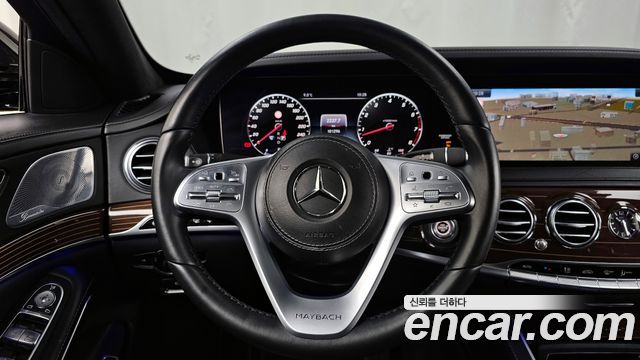Mercedes-Benz S-Class 2019 — photo 13