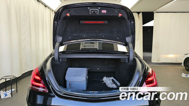 Mercedes-Benz S-Class 2019 — photo 20