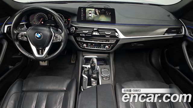 BMW 5-Series 2017 — photo 7