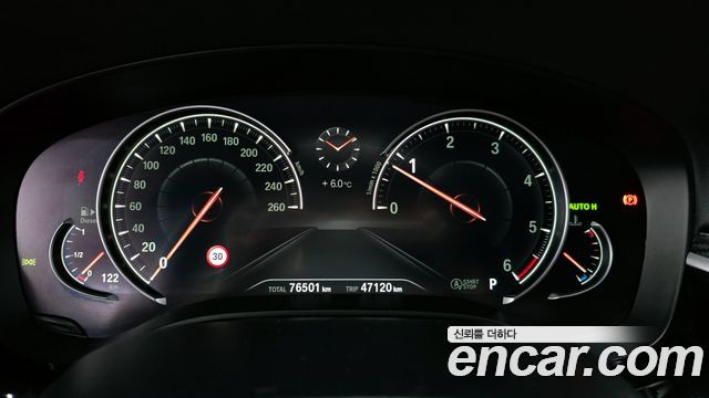 BMW 5-Series 2017 — photo 8
