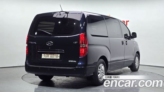 Hyundai Starex 2021 — photo 2