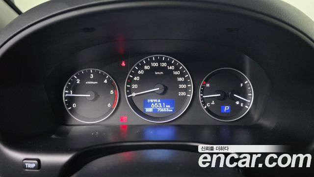 Hyundai Starex 2021 — photo 8