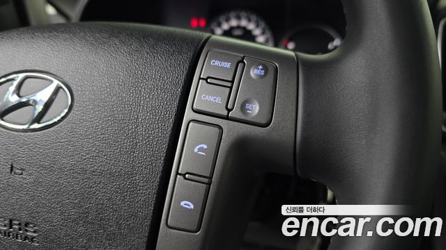 Hyundai Starex 2021 — photo 17