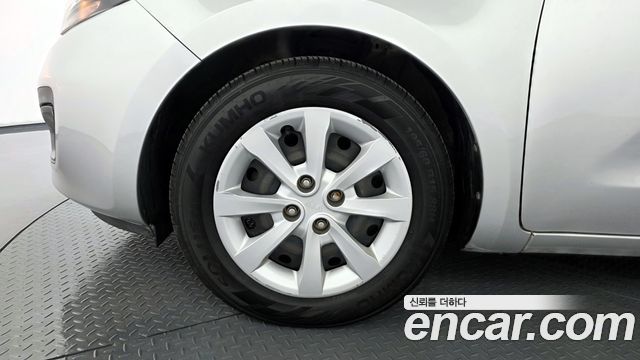 Kia pride 2014 — photo 5