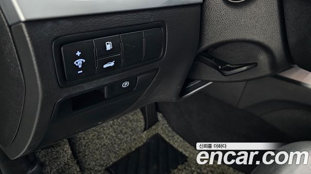 Hyundai Genesis 2016 — photo 16