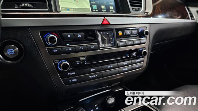 Hyundai Genesis 2016 — photo 20