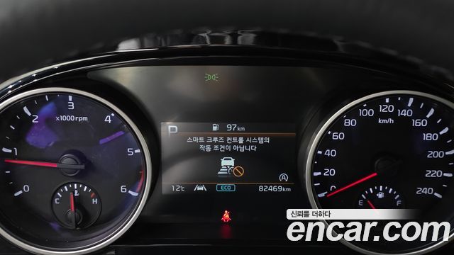 Kia Canival 2022 — photo 8