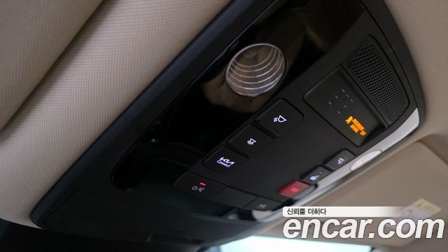 Kia Canival 2022 — photo 16