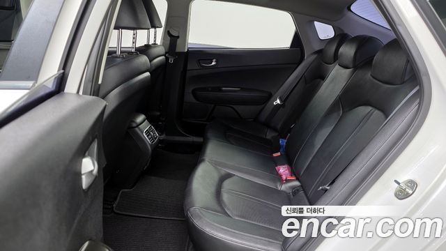 Kia K5 2019 — photo 12