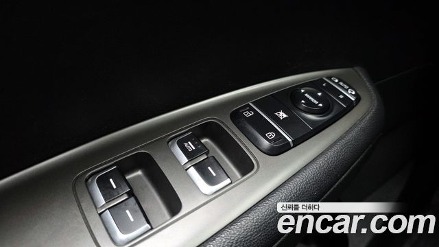 Kia K5 2019 — photo 17