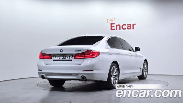 BMW 5-Series 2019 — photo 2