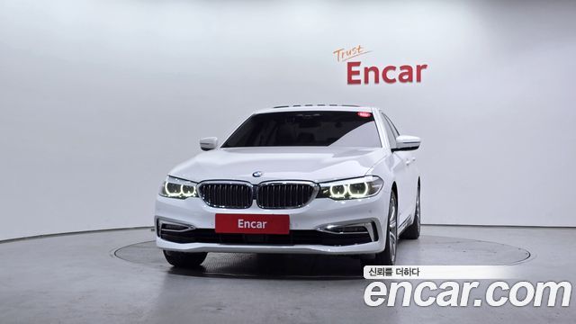 BMW 5-Series 2019 — photo 3