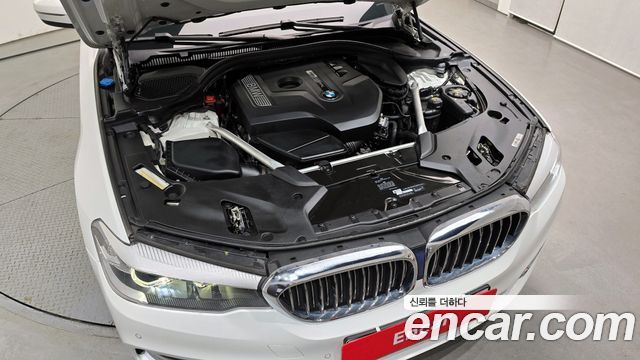 BMW 5-Series 2019 — photo 6