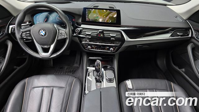 BMW 5-Series 2019 — photo 7