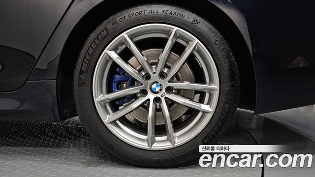 BMW 5-Series 2018 — photo 5