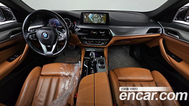 BMW 5-Series 2018 — photo 7