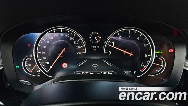 BMW 5-Series 2018 — photo 8