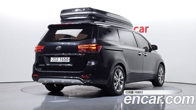 Kia Canival 2019 — photo 2