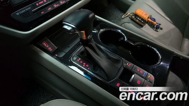 Kia Canival 2019 — photo 9