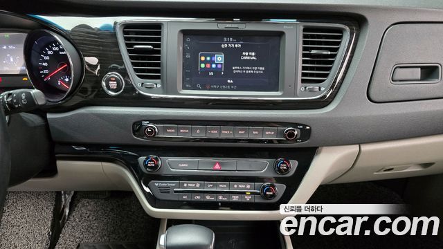 Kia Canival 2019 — photo 14