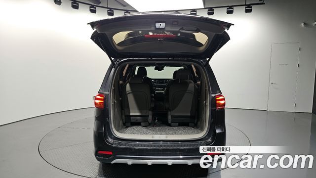 Kia Canival 2019 — photo 20