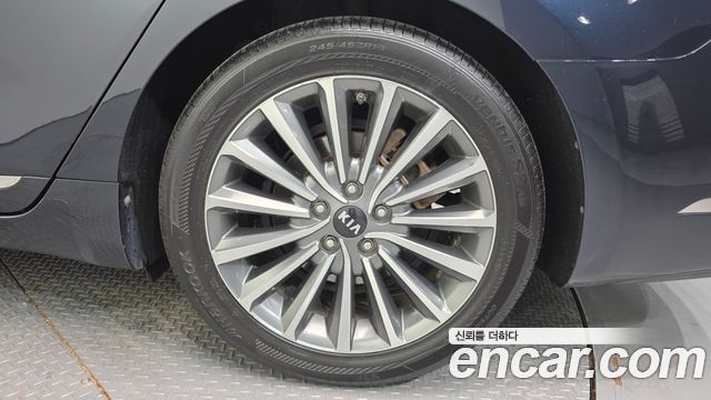 Kia K7 2019 — photo 5