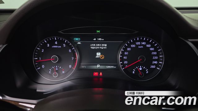 Kia K7 2019 — photo 8