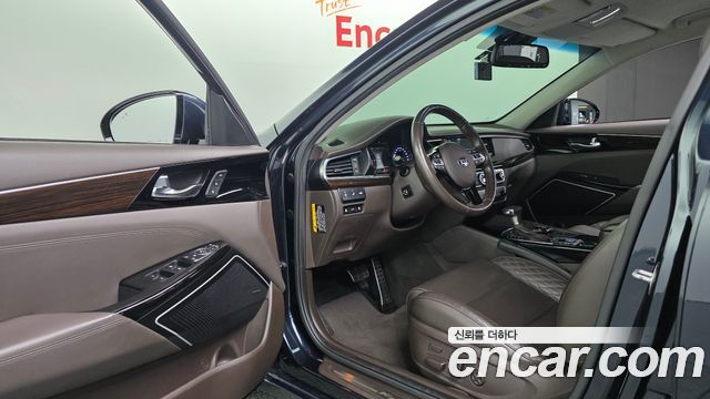 Kia K7 2019 — photo 12