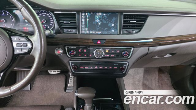 Kia K7 2019 — photo 14