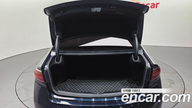 Kia K7 2019 — photo 20