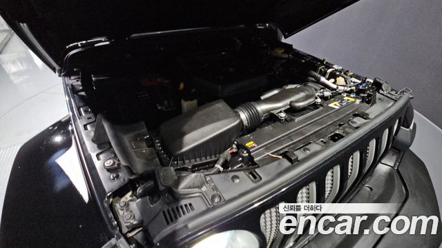 Jeep Wrangler 2021 — photo 6