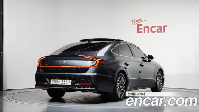 Hyundai Sonata 2022 — photo 2