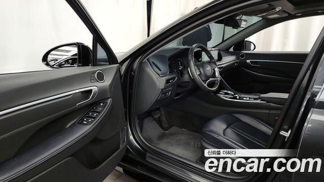 Hyundai Sonata 2022 — photo 10