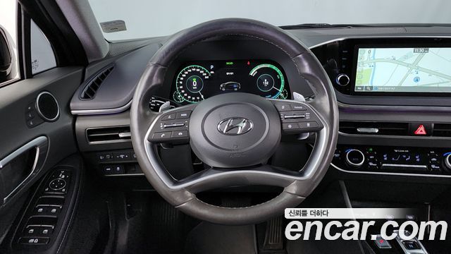 Hyundai Sonata 2022 — photo 13