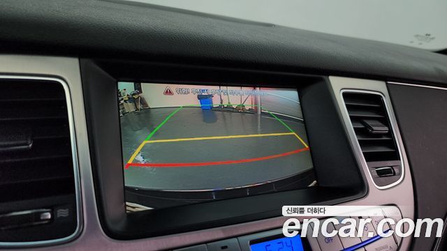 Hyundai Genesis 2013 — photo 18