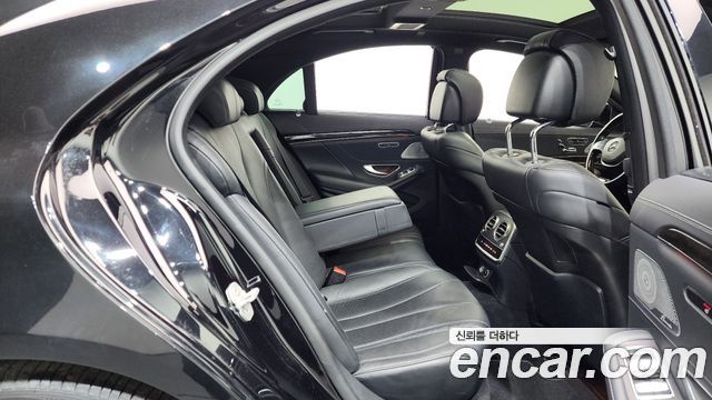 Mercedes-Benz S-Class 2016 — photo 12