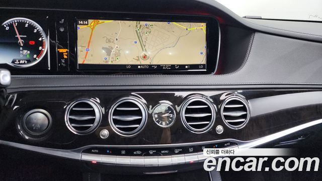 Mercedes-Benz S-Class 2016 — photo 14