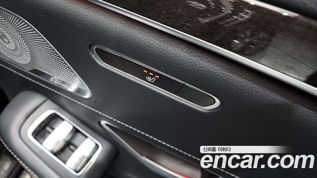 Mercedes-Benz S-Class 2016 — photo 18