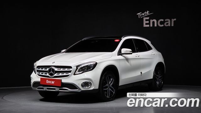 Mercedes-Benz GLA-Class 2019 — photo 1