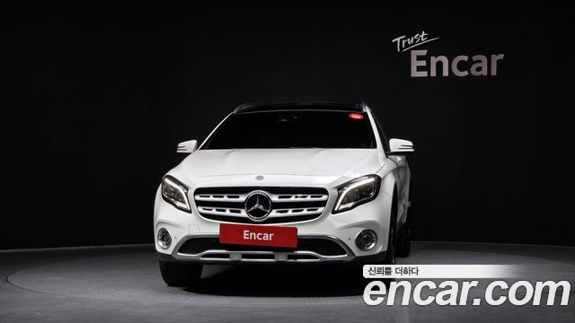 Mercedes-Benz GLA-Class 2019 — photo 3