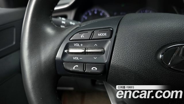 Hyundai AVANTE 2020 — photo 18