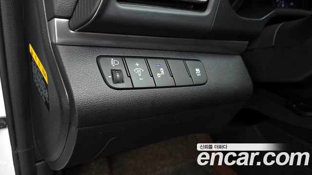 Hyundai AVANTE 2020 — photo 20