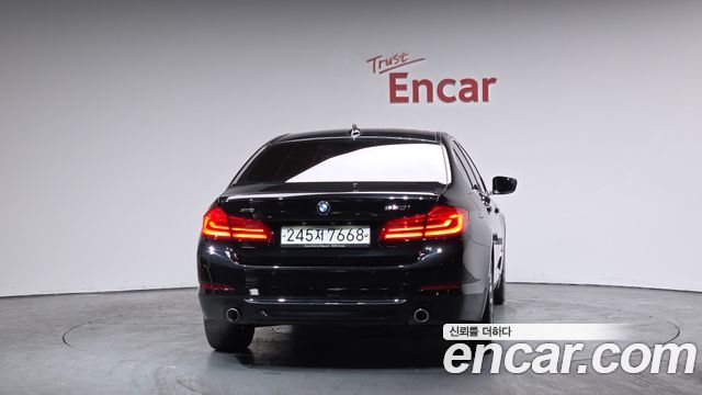 BMW 5-Series 2020 — photo 4